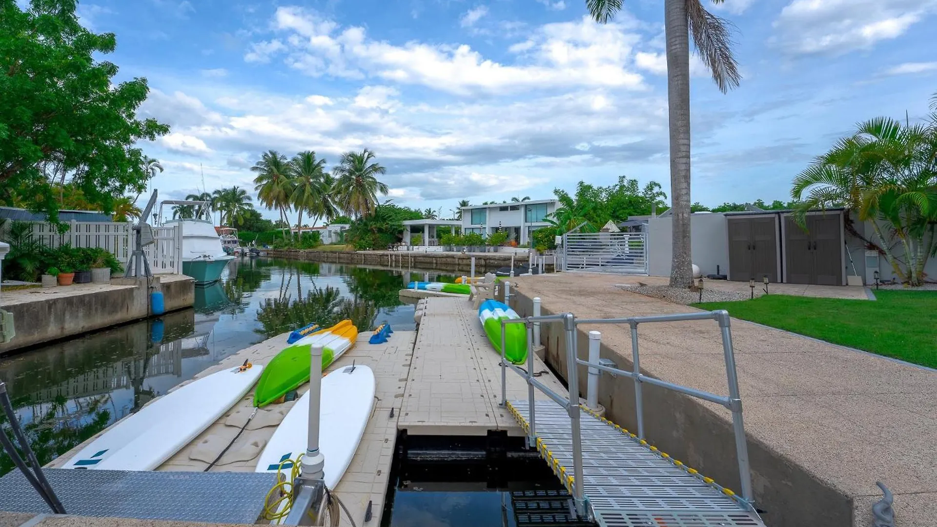 Waterfront Luxury Home With Dock In San Juan Pinones 0*,  Portoriko